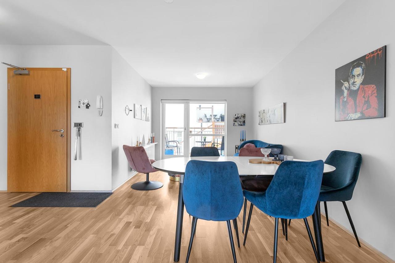 Perfectly Located Apt. - Two Balconies *