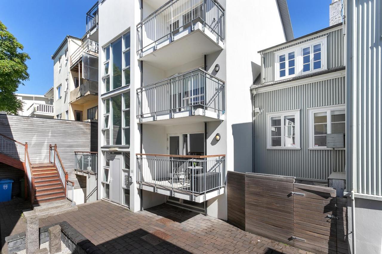 Perfectly Located Apt. - Two Balconies Apartment